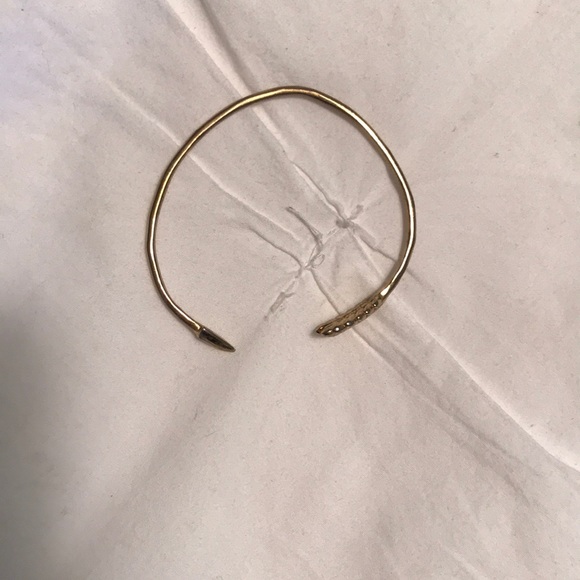 Stella and Dot Gilded Arrow Bracelet - Picture 4 of 4